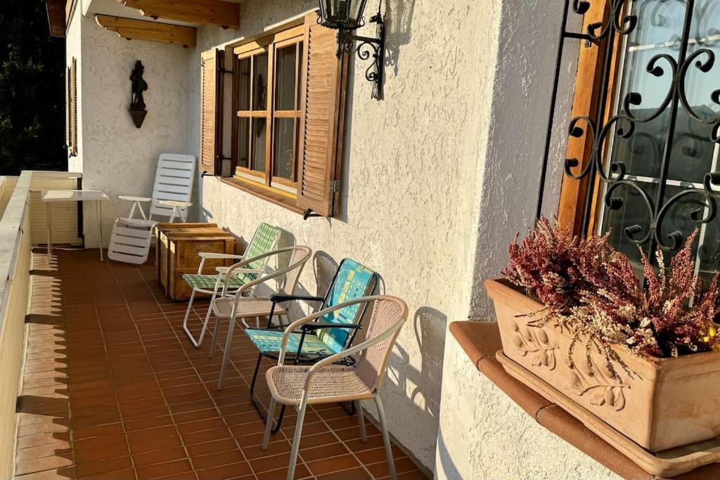 Romantisches Alpenchalet - Mit Sauna Und Kamin - Ruhig Und Zentral Bad Tölz Buitenkant foto
